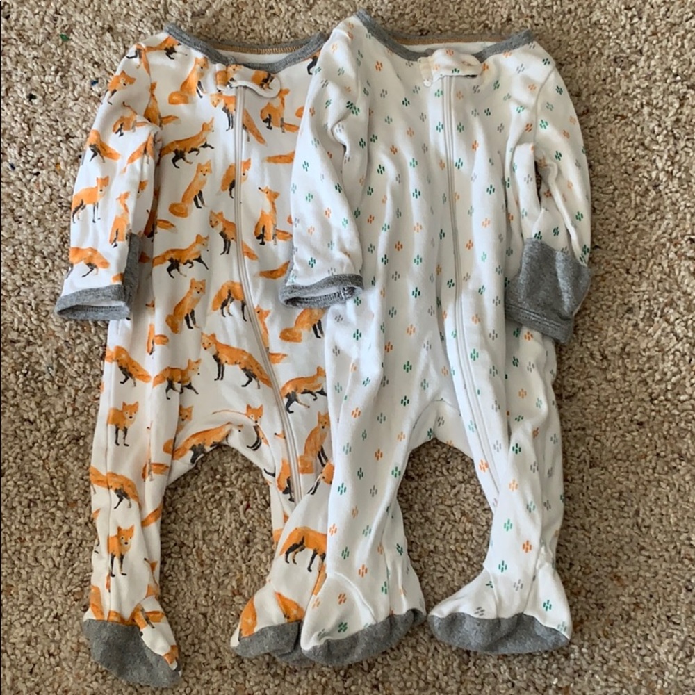 0-3 month onesies (set of 4)